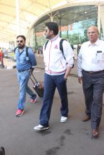 Abhishek Bachchan snapped at airport on 2nd Feb 2016